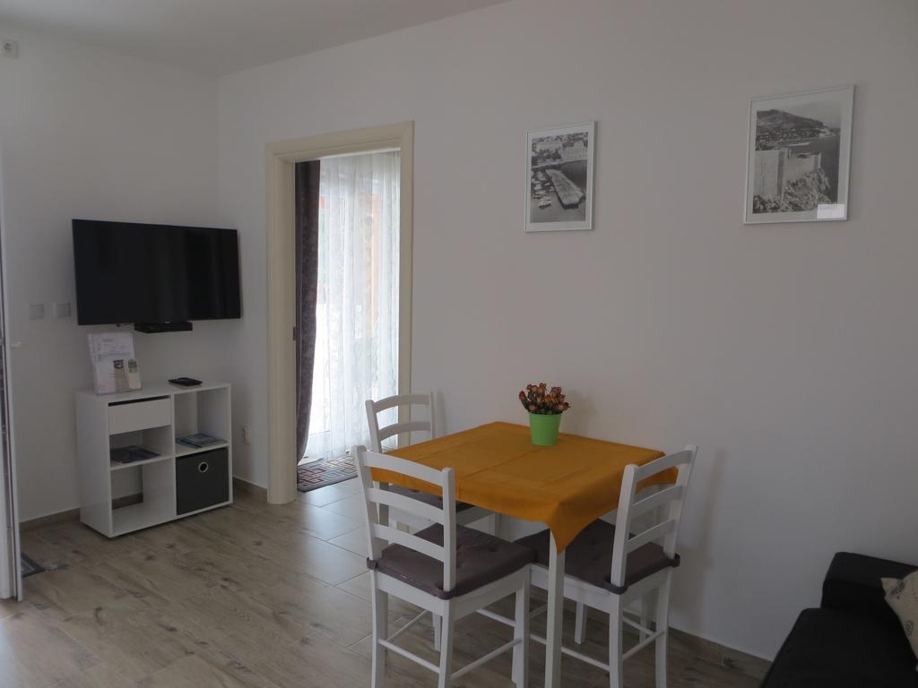 Apartment Nava *